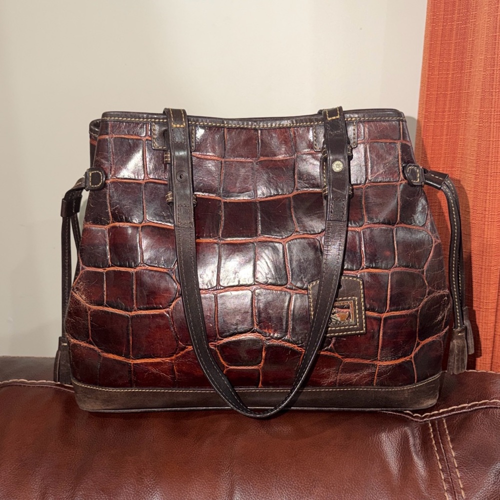 ‼️Dooney & Bourke Croc Embossed Leather Shoulder Bag